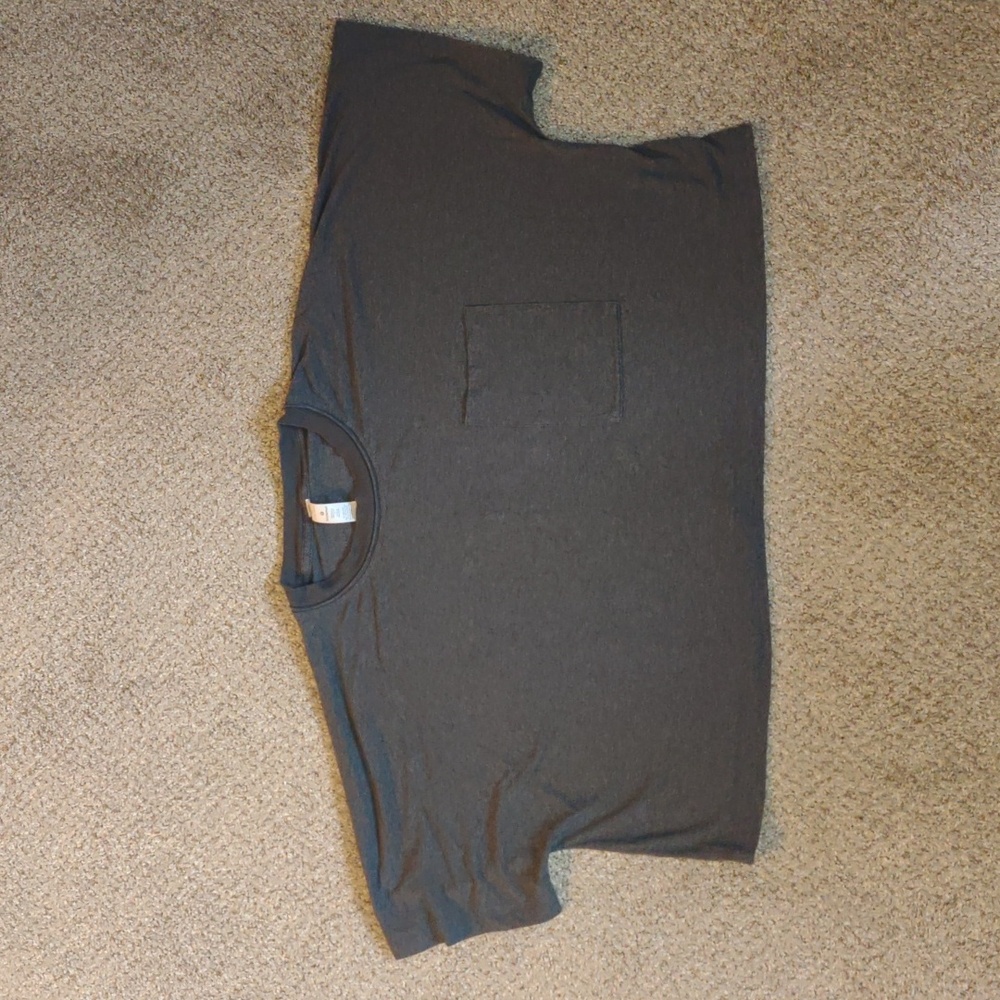 Lululemon Cropped Pocket Tee